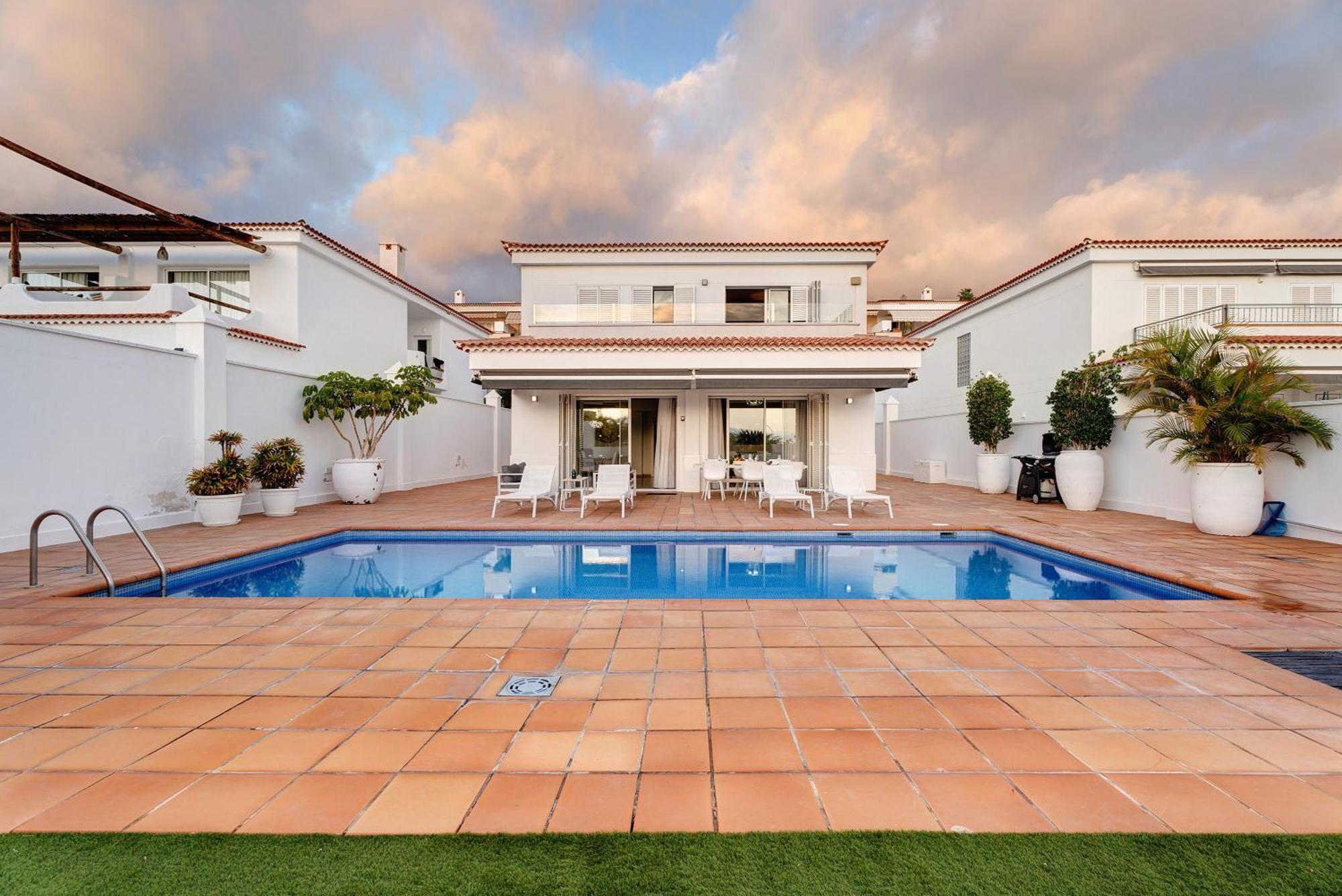 Espectacular Villa Aurora By Paramount Holidays Puerto de Santiago  Eksteriør billede